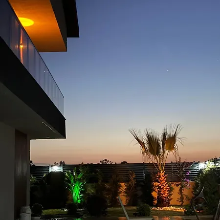 فيلة Seven Luxury