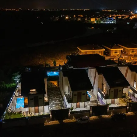 فيلة Seven Luxury بيليك